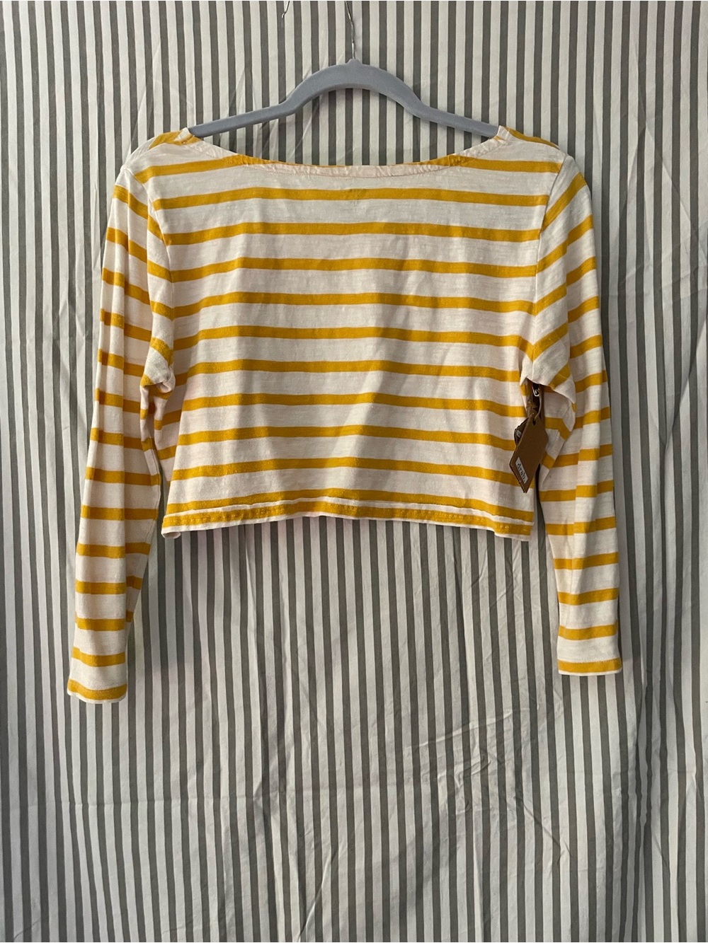 Striped Long Sleeve Crop Top - Picture 3 of 3